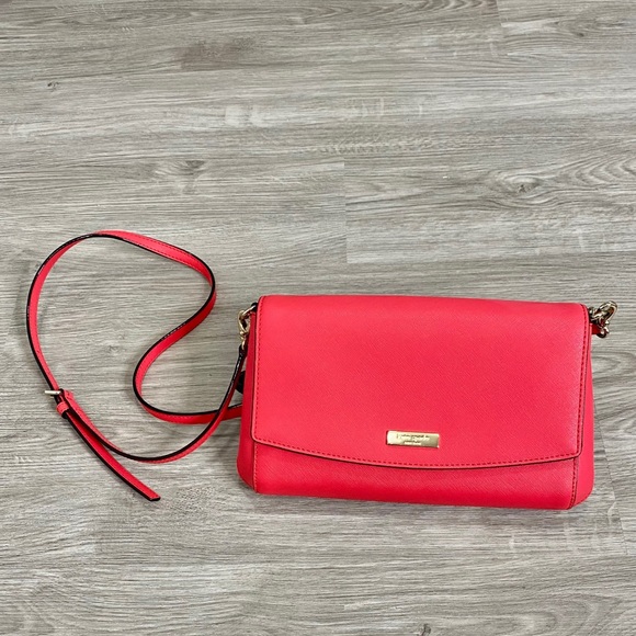 Authentic NEW Kate Spade Purse - Picture 2 of 9